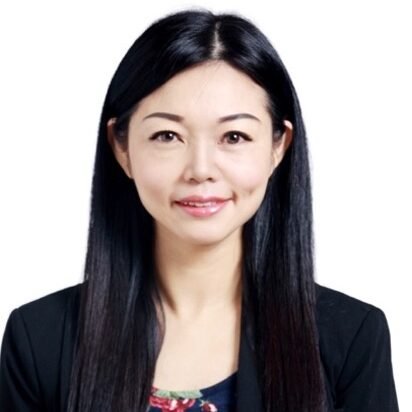 Dr. Eva Blank Headshot